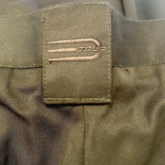 TOUR DOCKERS Men's dark olive authentic golf apparel shorts 🩳 - Picture 4 of 6